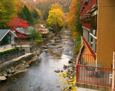 Hotel Baymont By Wyndham On The River
