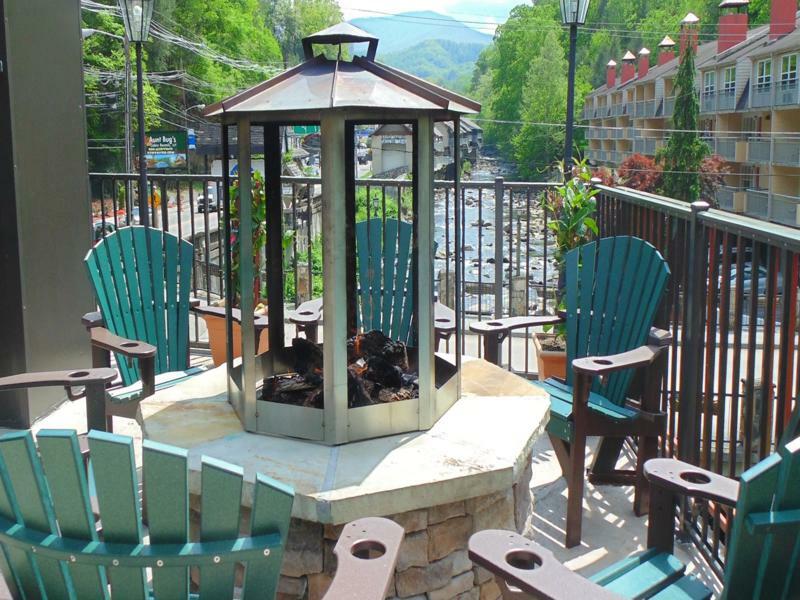 Baymont By Wyndham On The River Hotel